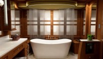 Blind Date 48m -  master Cabin Bath
